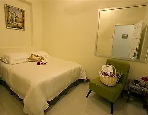 2* Hotel Wood Work House